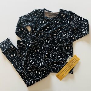 NWT Bamboo White and Black Smiley Face Pajama Set